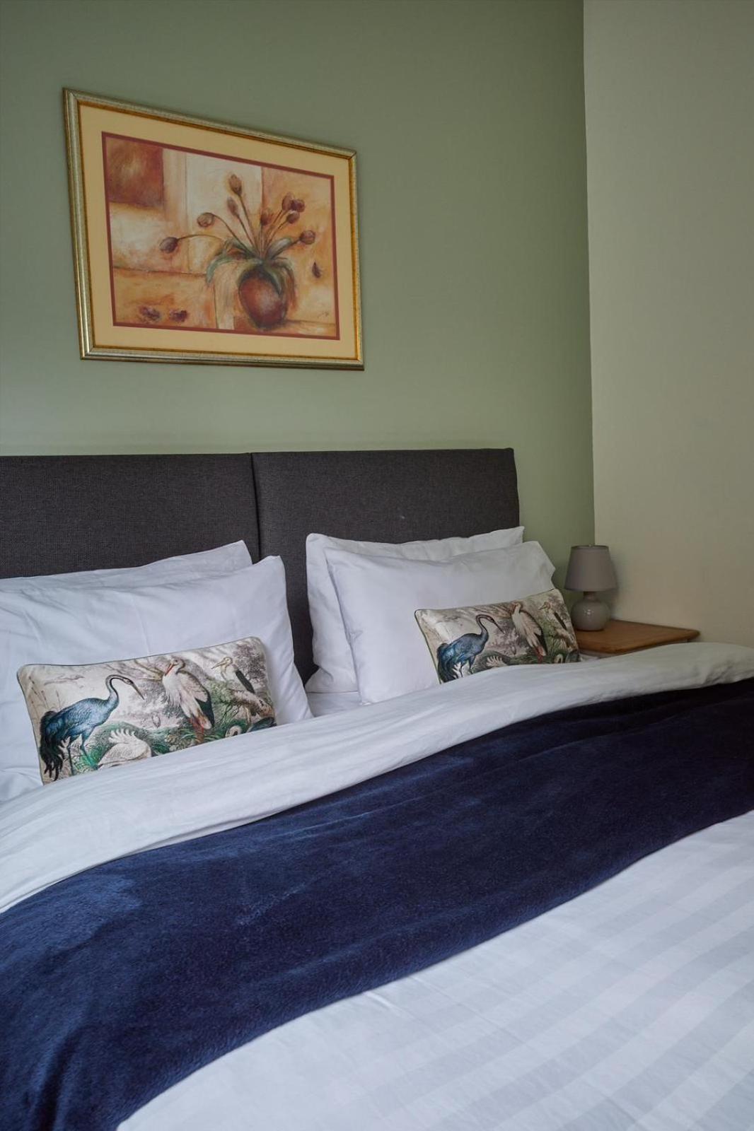 The Lodge Llangollen Ngoại thất bức ảnh